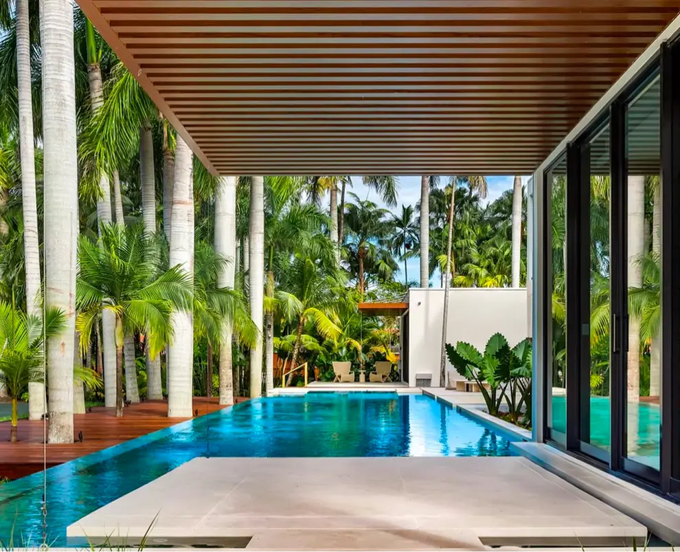 Outdoor & Pool